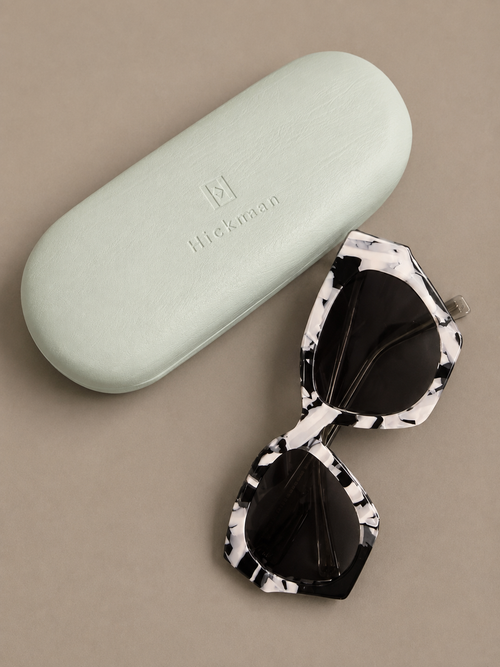 Ana Hickmann Cat Eye Sunglasses